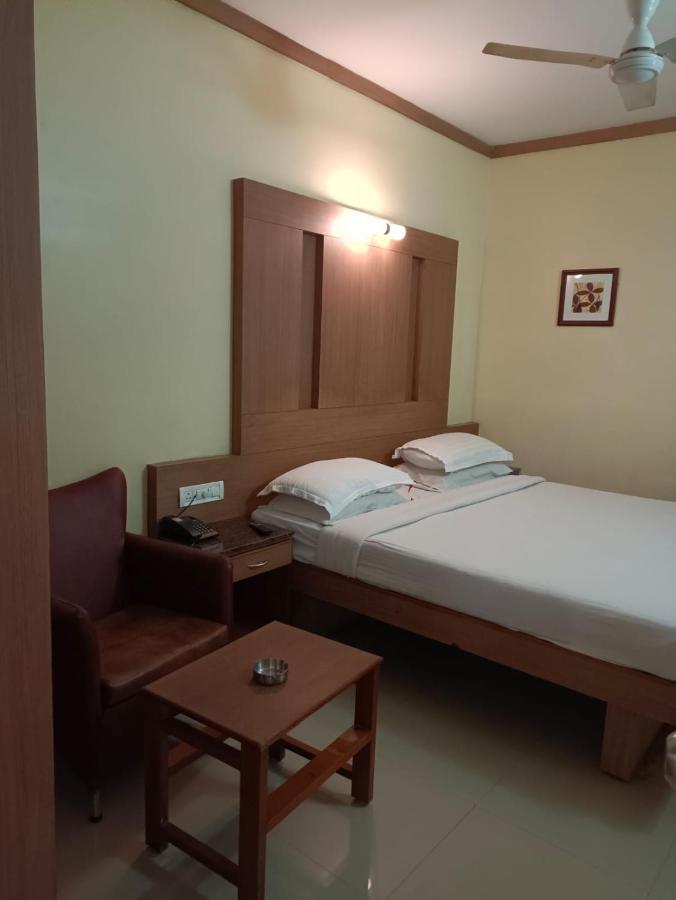 Hotel A P Coimbatore Exterior photo
