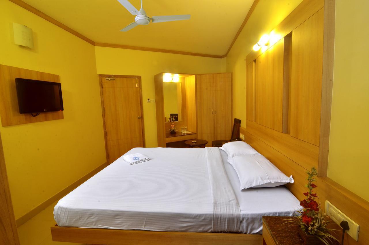 Hotel A P Coimbatore Exterior photo